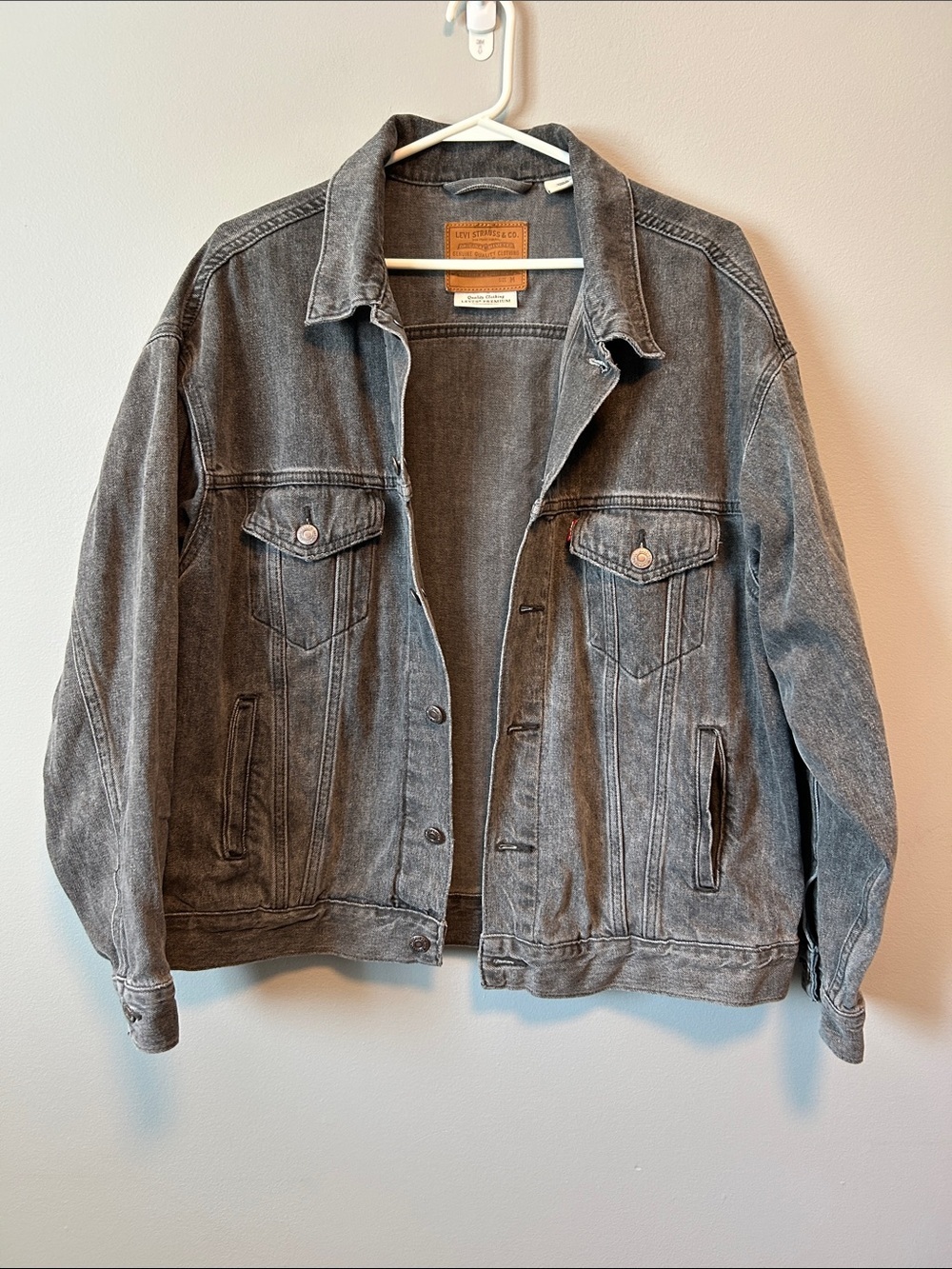 Levi’s Men’s Washed Black Denim Jacket
